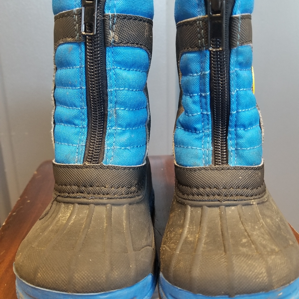 Artic snowboard toddler size 7